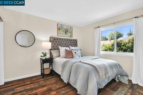 2563 Holly View Ct, Pacheco CA  94553-3457 exterior