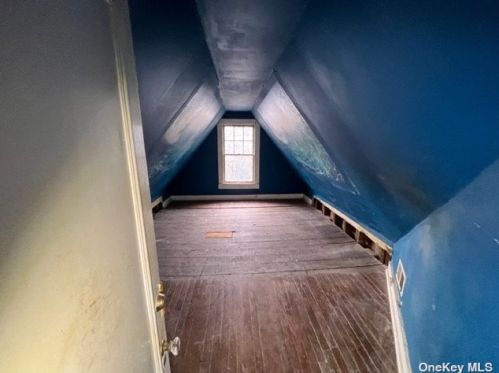 2705 Lighthouse Rd, Southold NY  11971-3107 exterior