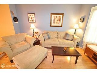 13454 Elevation Ln, Herndon VA  20171-4007 exterior