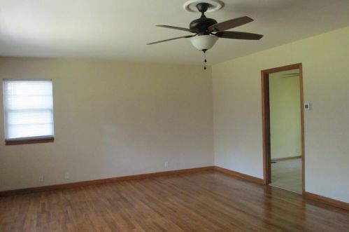 2825 Mckinney St, Denton TX  76209-6423 exterior