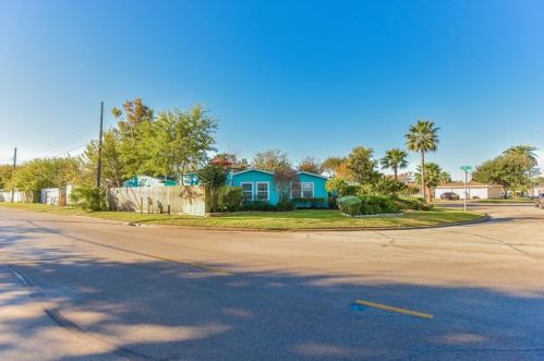 1110 Harris Way, Galveston, TX 77551-4350