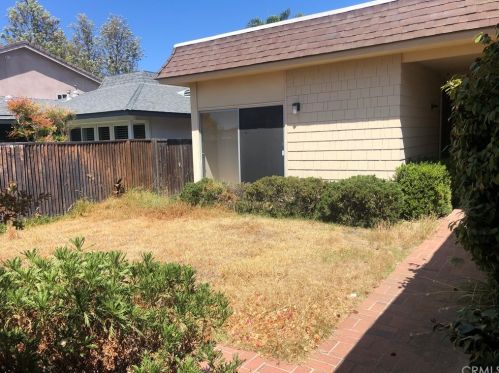 48 Mann St, Irvine CA  92612-2127 exterior