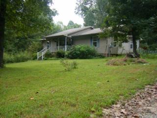 1050 Point Rd, Lawrenceburg, TN 38464-6457