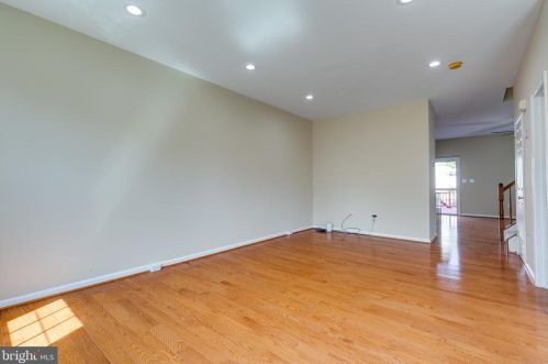 13224 Rolling Plains Ct, Herndon, VA 20171-4536