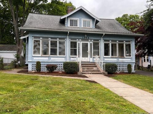 1568 Stanley St, New Britain, CT 06053-2438