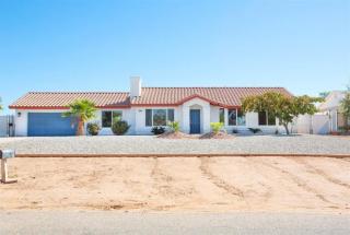 16019 Minnetonka St, Victorville, CA 92395-9456