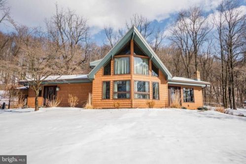 2707 Swamp Pike, Pottstown, PA 19464-1122