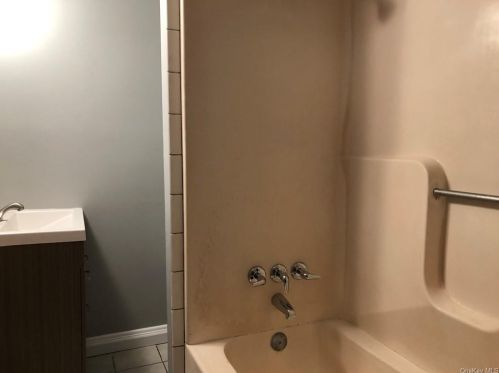 102 Ramapo Rd, Garnerville NY  10923-2130 exterior