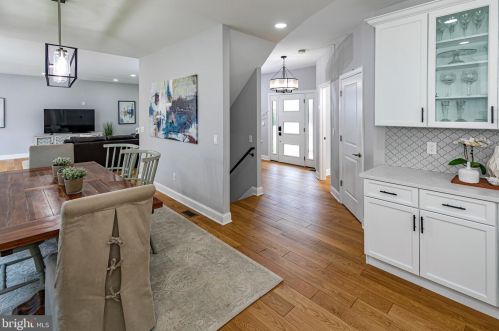 107 Westcott Rd, Princeton NJ  08540-3061 exterior