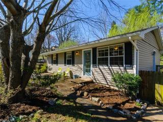 99 Martin Ave, Asheville, NC 28806-3534