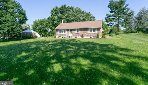 1233 Miller Rd, Pottstown, PA 19465-7660