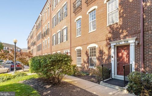314 Admirals Way, Philadelphia PA  19146-5213 exterior