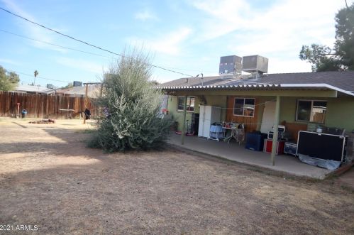 5008 Sierra Vis Dr, Glendale AZ  85305-2058 exterior
