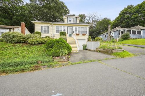 152 Arlington St, Bristol, CT 06010-3606