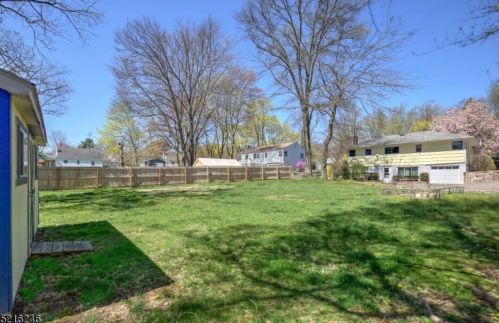 18 Sunnybrook Rd, Bernardsville NJ  07924-2713 exterior
