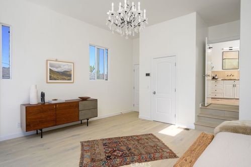 513 Dianthus St, Manhattan Beach CA  90266-6720 exterior