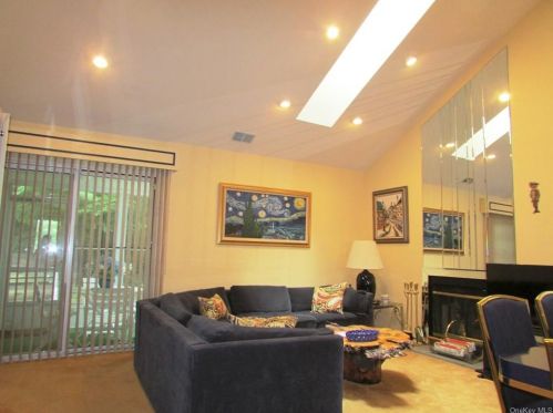 48 Hidden Ridge Dr, Monticello NY  12701-3080 exterior