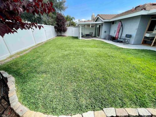 42137 Teatree Ct, Temecula CA  92591-3825 exterior