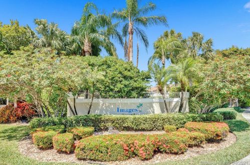 404 108th Ter, Hollywood, FL 33026-4023