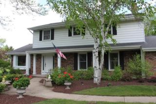 6870 Larkspur Ln, Saukville, WI 53080-2436