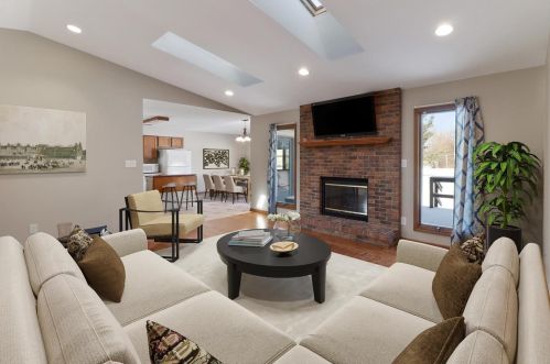 13190 Snowberry Ln, Dyer, IN 46373-9378