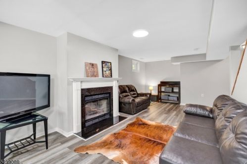 20 Canada Goose Dr, Hackettstown NJ  07840-3105 exterior