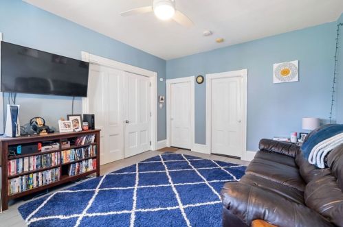 22 Stetson St, Whitman MA 02382-2439 exterior