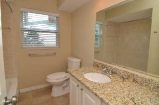 601 Hillside Dr, Saint Petersburg FL  33705-5236 exterior