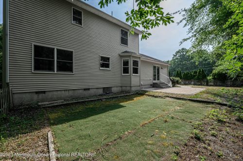86 Serpentine Dr, Berkeley Township NJ  08721-3051 exterior