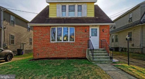 48 Beechwood Ave, Camden, NJ 08107-1319
