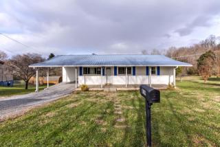 419 Hillside Ln, Athens, TN 37303-3842