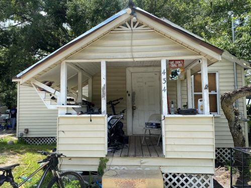 434 Ring Rd, Orlando, FL 32811-2114