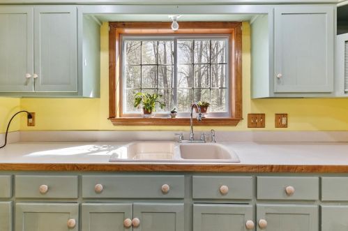 6 Happy Holw Rd, Danville NH  03819-3100 exterior