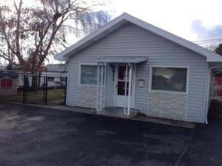 3911 Cedar St, Spokane WA  99205-1318 exterior