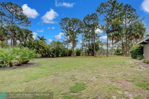 16217 93rd Rd, Town Of Loxahatchee Groves FL  33470-5177 exterior