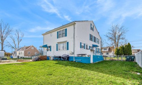 600 Bamford Ave, Woodbridge NJ 07095-3848 exterior