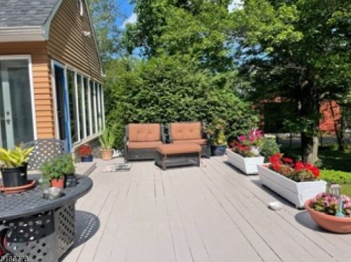 44 Ferguson Rd, Warren NJ  07059-6908 exterior