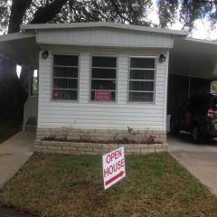 813 Colonial Cir, Daytona Beach FL  32117-3217 exterior