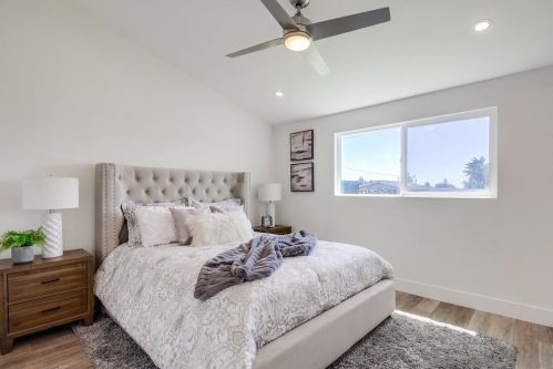 3451 Lockwood Dr, San Diego CA  92123-2619 exterior