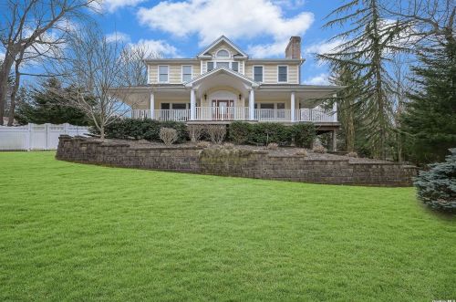 1 Glenview Ave, Northport, NY 11768-2424