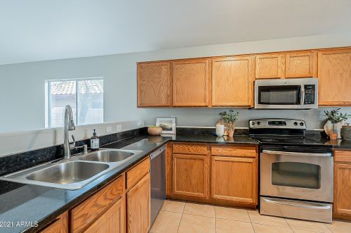 898 Silverado St, Gilbert, AZ 85296-3599