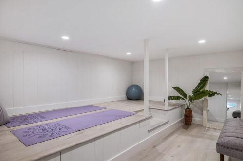 6 Rockford Ave, Daly City CA  94015-4724 exterior