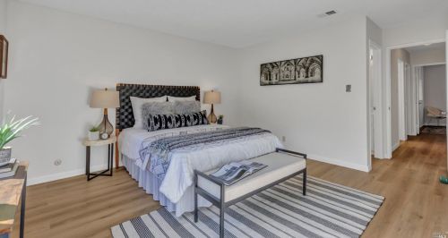 434 Brentwood Dr, Benicia CA  94510-1437 exterior