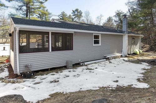 179 Main St, Salem NH  03079-1830 exterior