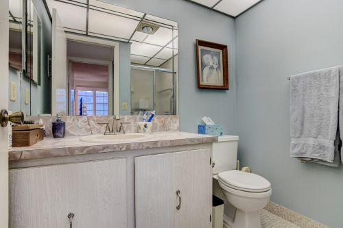 576 Burgundy L, Delray Beach FL  33484-4908 exterior