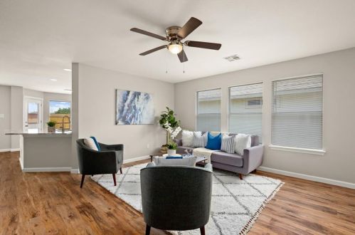 1024 Shadow Creek Blvd, Creedmoor, TX 78610-4966