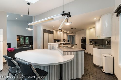 18 Marseille Ter, Morganville NJ  07751-9774 exterior