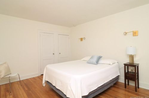 637 Summer St, Stamford, CT 06901-1402