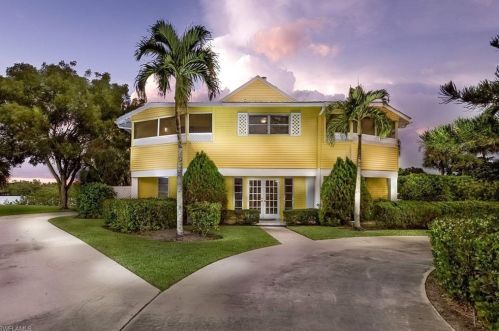 27700 Kings Kew, Bonita Springs, FL 34134-3807