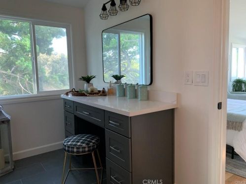1143 23rd St, Manhattan Beach CA  90266-2927 exterior